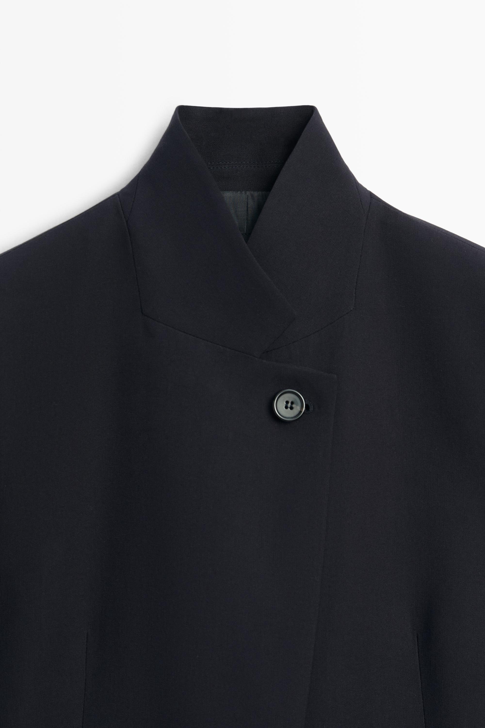 Flowy button-detail blazer